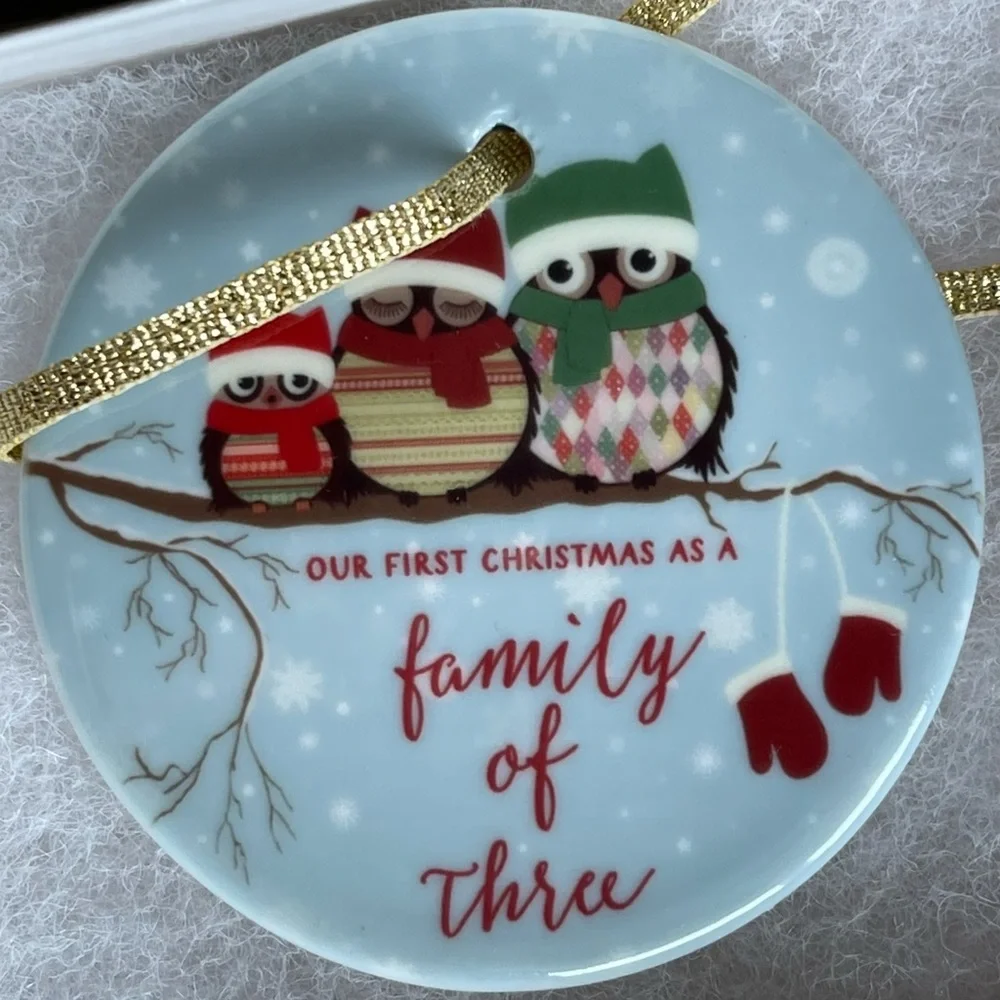 NWOT “Family of 3” Christmas Ornament